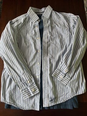 Men’s 82ZERO Blue Stripe Button-Down Shirt & H&M Long sleeve T